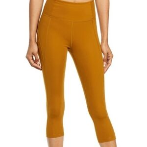 NWT GIRLFRIEND COLLECTIVE HIGH WAIST CAPRI LEGGINGS SADDLE